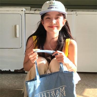 血红溅白纱